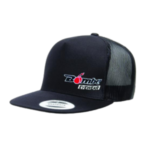 Gorra classico snapback, negro, con diseño de Bomber Eyewear bordado en el frente.